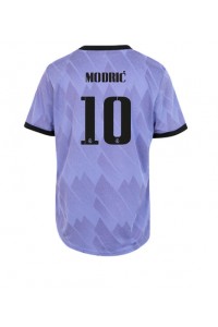 Real Madrid Luka Modric #10 Fotballdrakt Borte Klær Dame 2022-23 Korte ermer